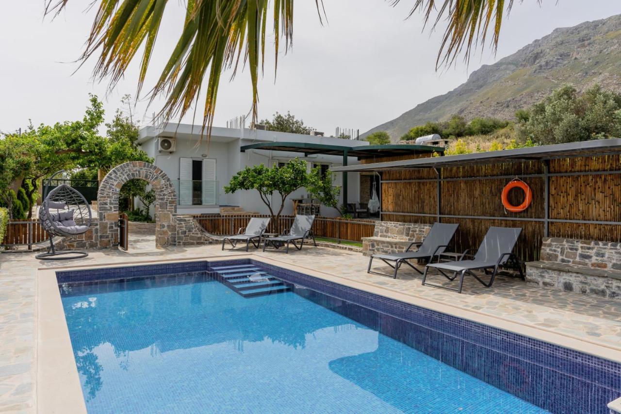 Dafni Villa A Place To Visit Orne Exterior foto